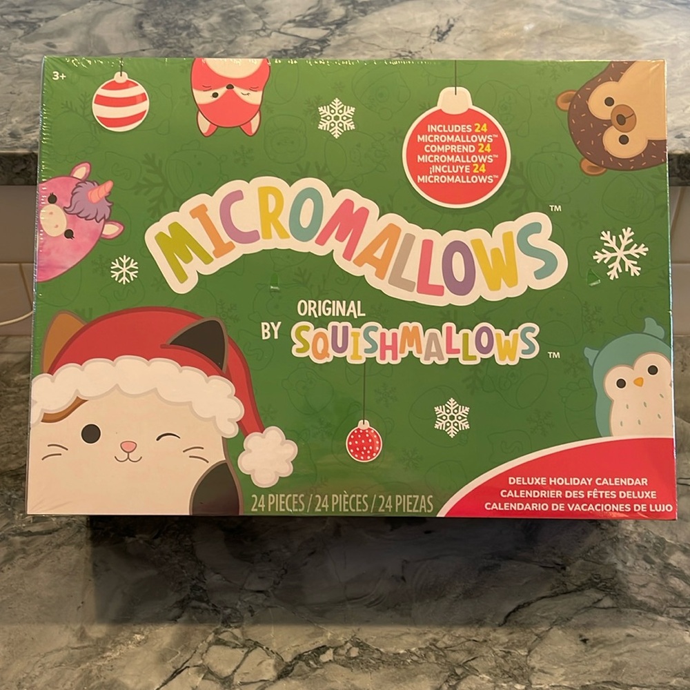 Micromallows by Original Squishmallows 24-Day Deluxe Holiday Advent Calendar